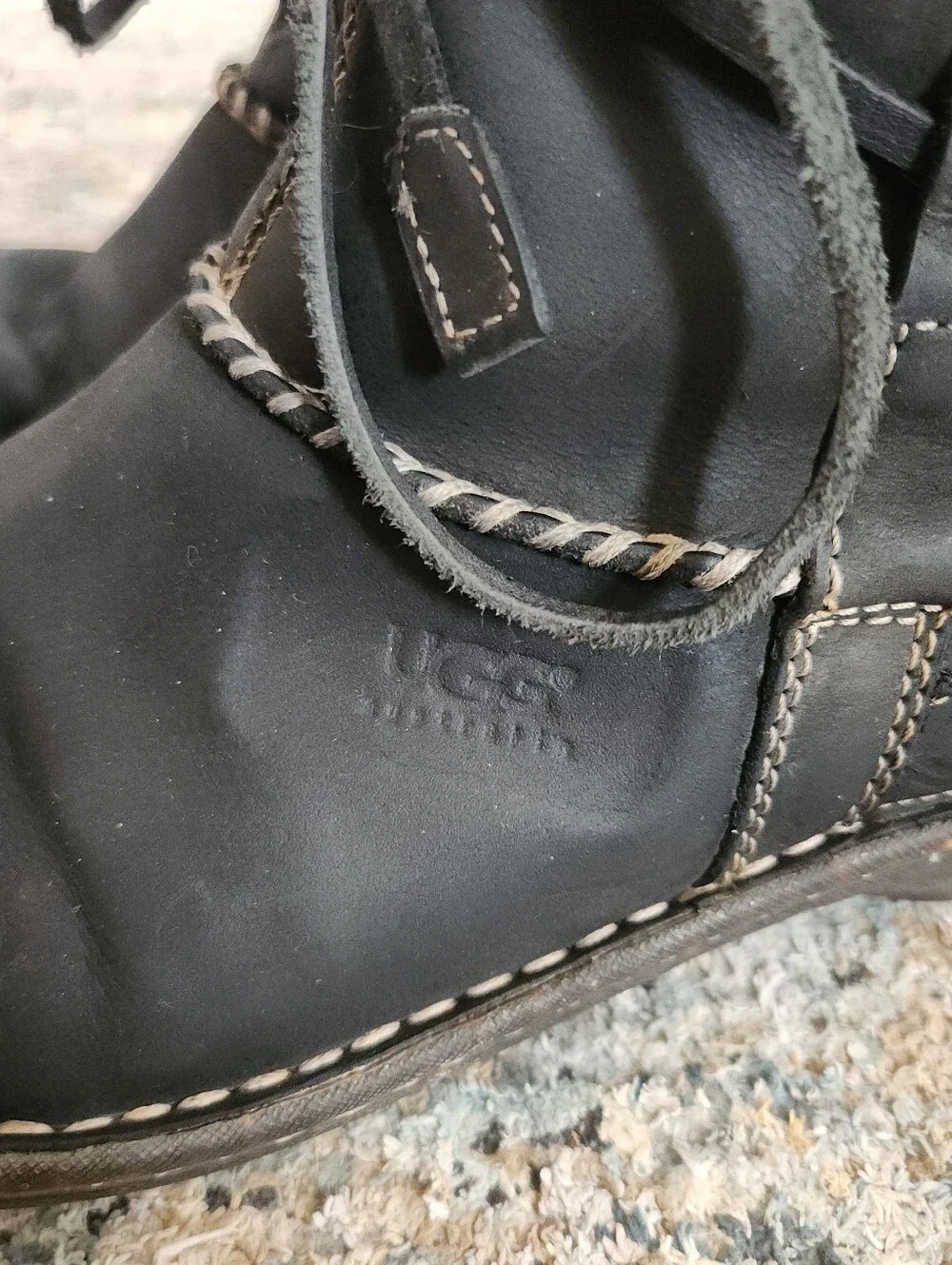 UGG Australia Cove Black Leather Winter Ankle Boots Lacing Warm Comfort 8
